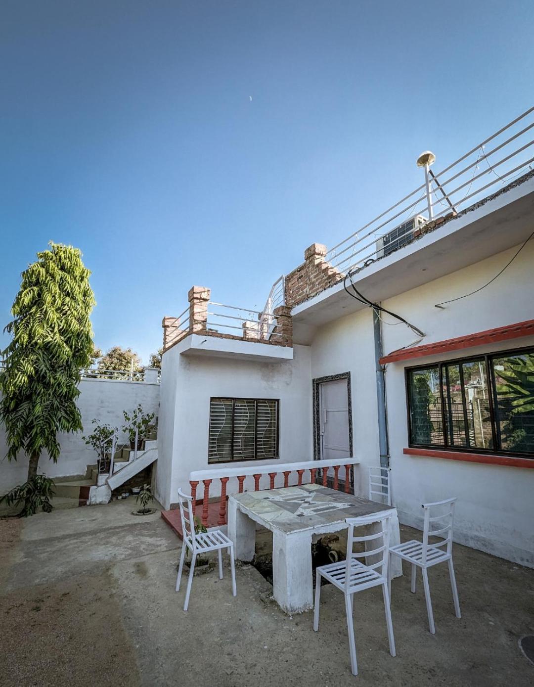 Eastern Gate Homestay Khajurāho Pokoj fotografie